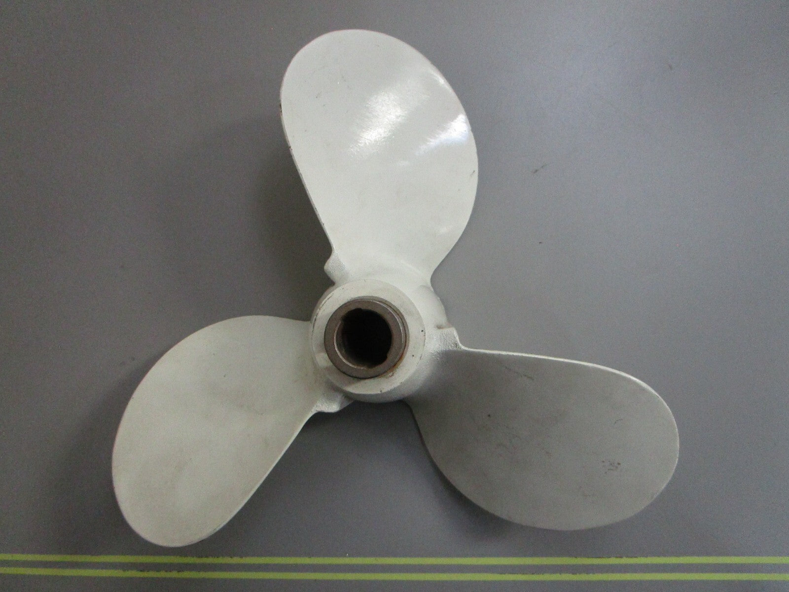 *NEW OEM* 0820 Yamaha 9½ × 12⅜ Propeller 6A8-45941-00-EL