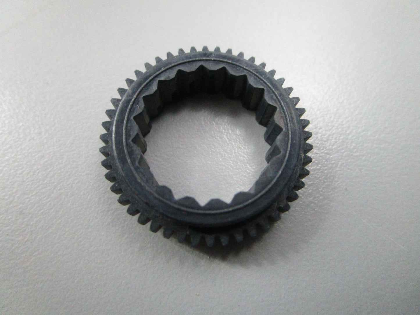 NEW OEM 121598 0121598 OMC Johnson Evinrude Drive Gear 0810