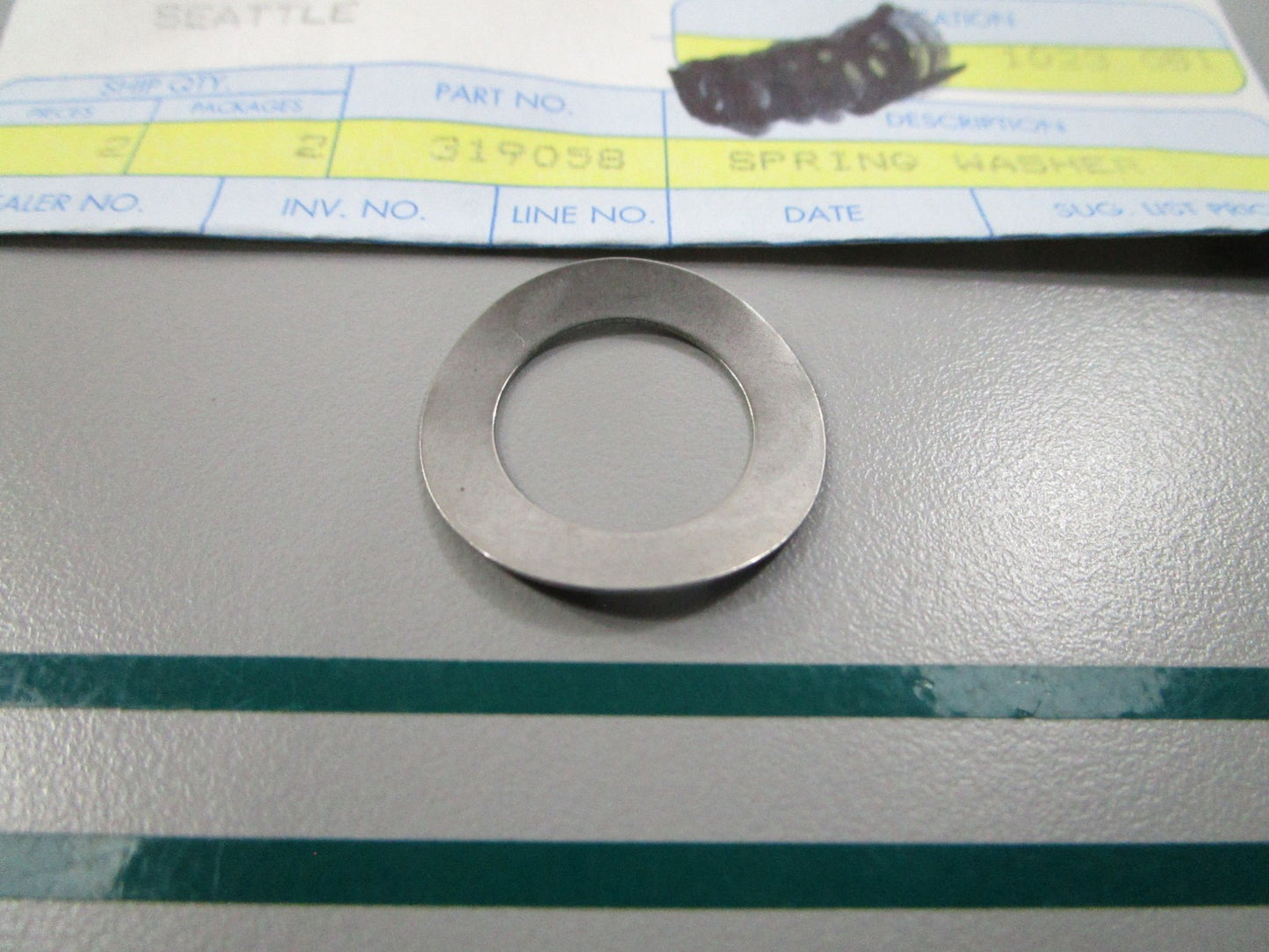NEW OEM 319058 0319058 OMC Johnson Evinrude Spring Washer 0810