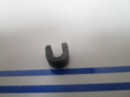 NEW OEM 324604 0324604 OMC Johnson Evinrude Retainer 0810