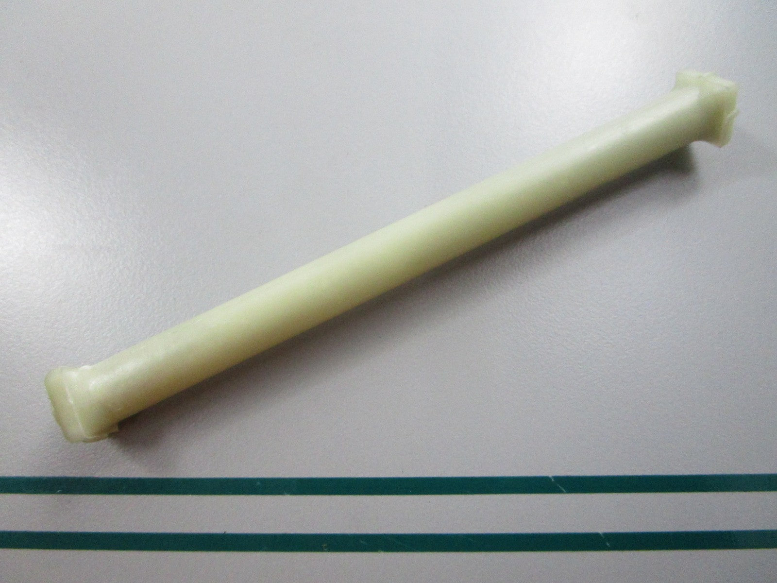 NEW OEM 319006 0319006 OMC Johnson Evinrude Shaft 0810