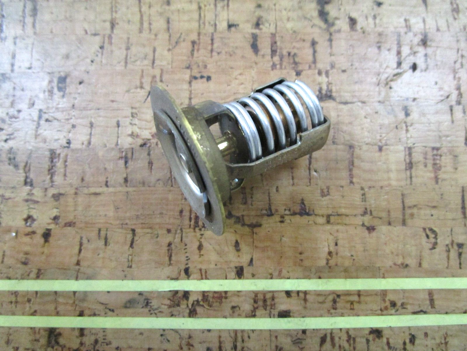 *NEW OEM* 0750 OMC Johnson Evinrude THERMOSTAT ASSEMBLY 3853983