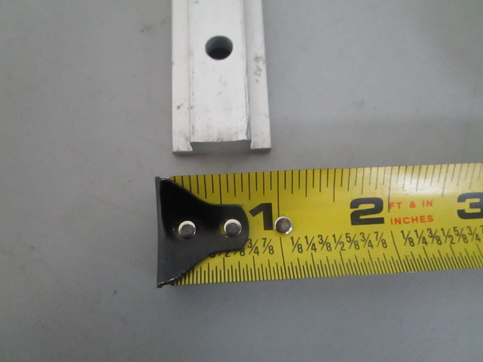 *NEW* 0820 T-Track 1" x 26" Bar Rail 24202
