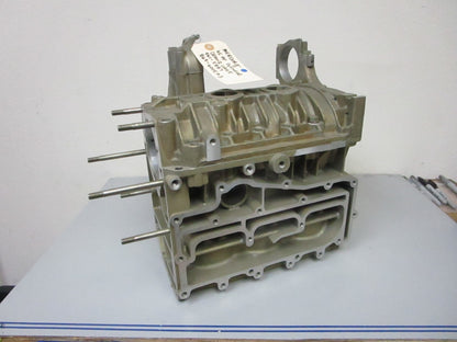*NEW OEM* 0720 Mercury 65hp Cylinder Crankcase 961-5887 869-6005A3