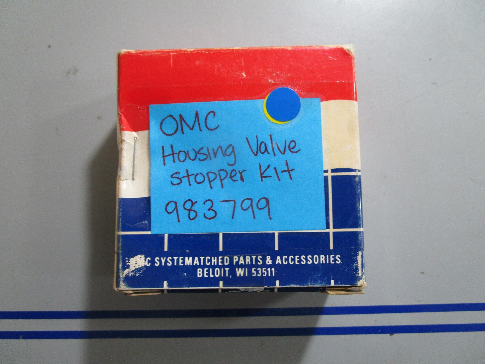 *NEW OEM* 0810 OMC Johnson Evinrude Housing Valve Stopper Kit 983799 0983799