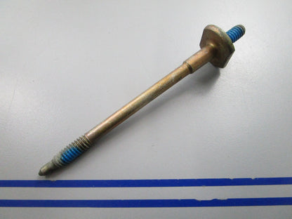 NEW OEM 913625 0913625 OMC Johnson Evinrude Stud 0810