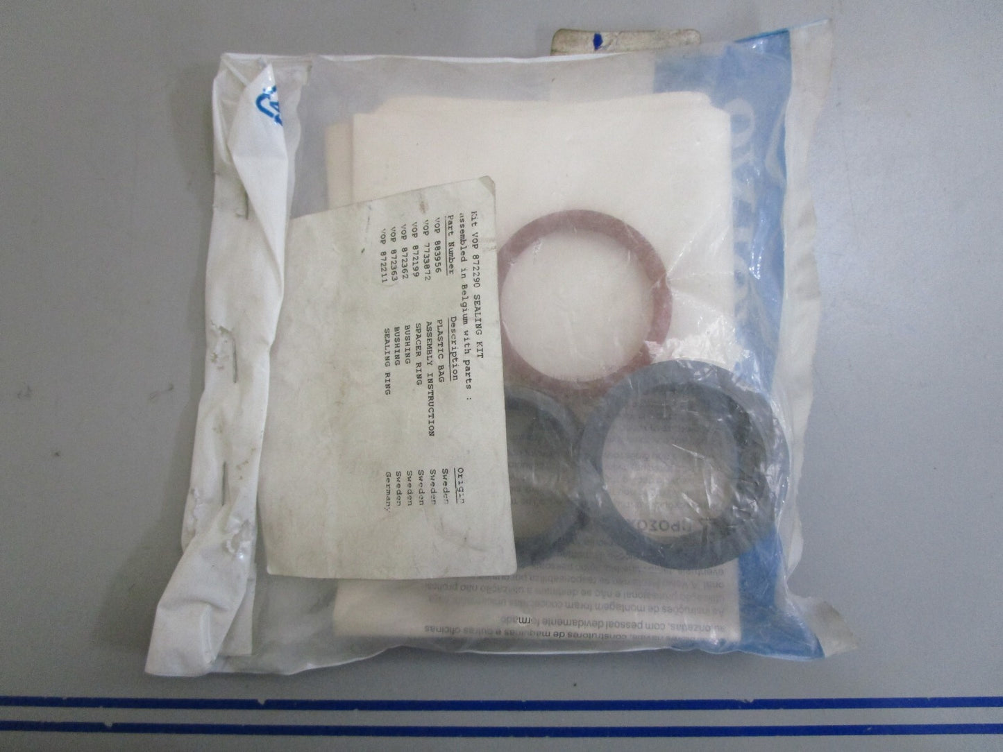 *NEW OEM* 0820 Volvo Penta Seal Kit 872290