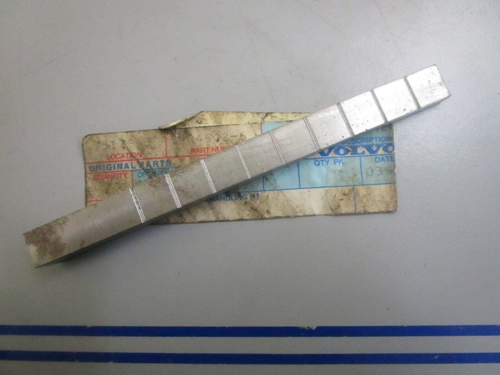 *NEW OEM* 0820 Volvo Penta Alignment Wedge 884502