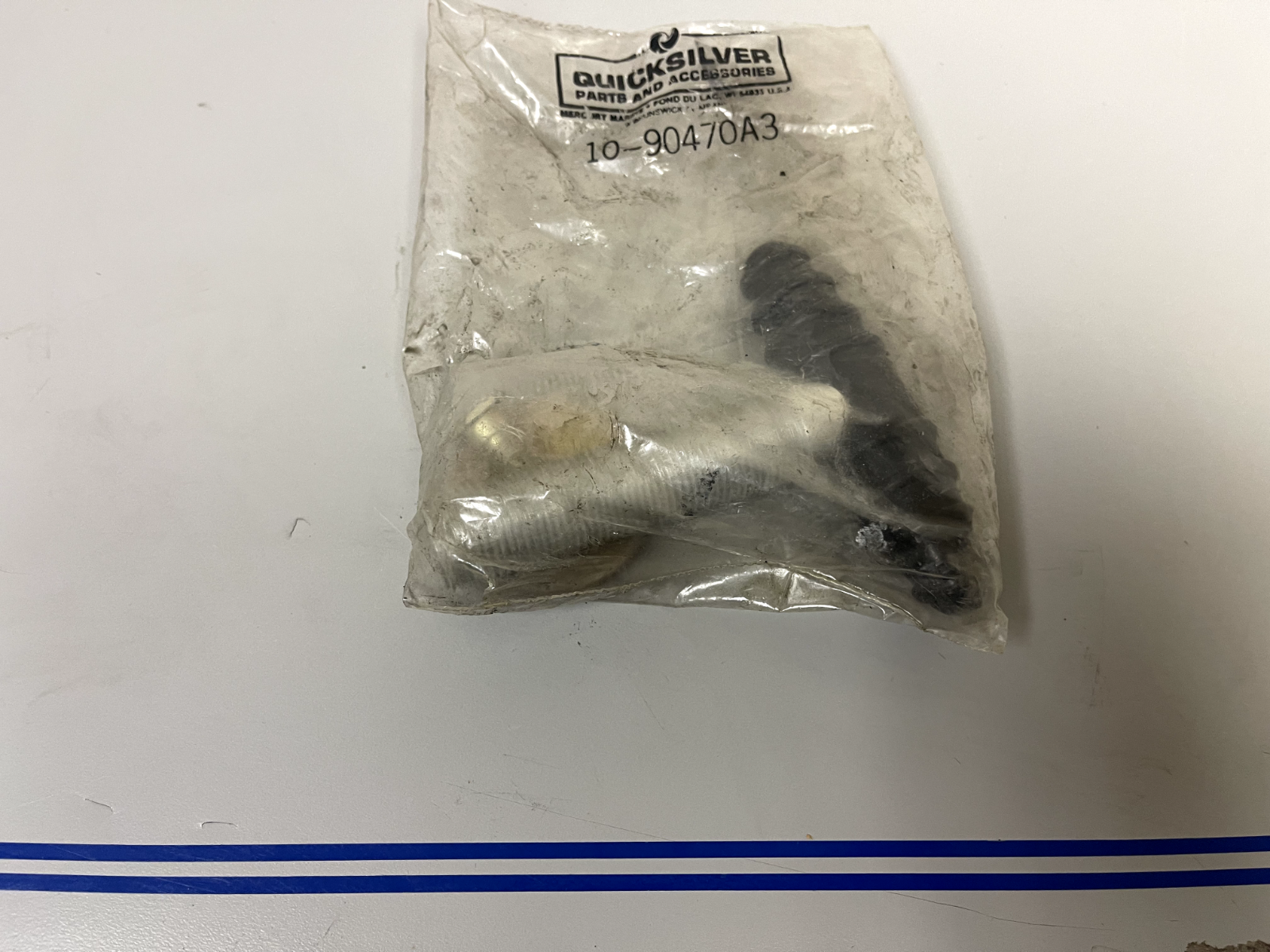 *NEW OEM* 0670 Mercury Quicksilver Thumb Screw 10-90470A3 90470A3