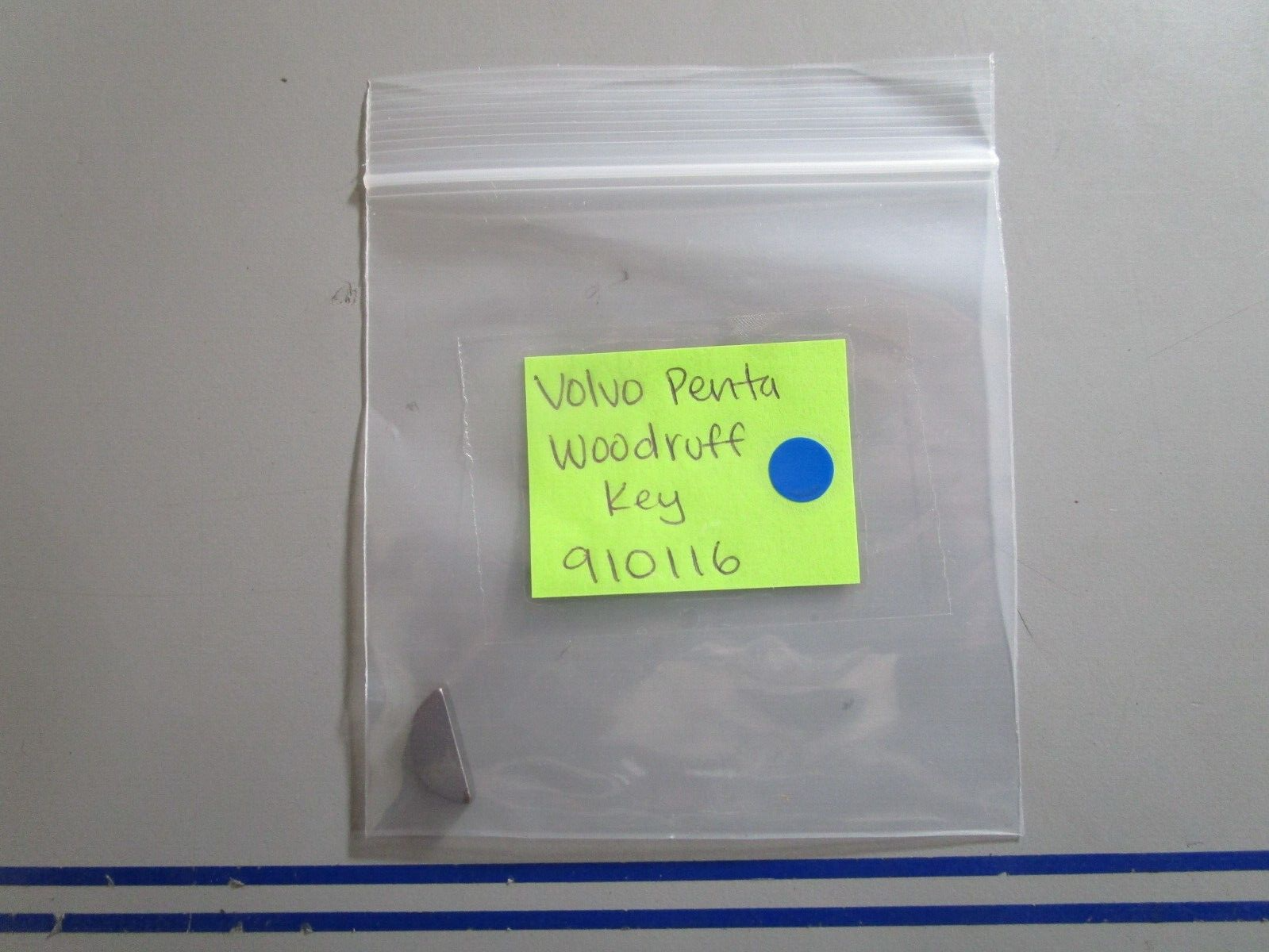 *NEW OEM* 0770 Volvo Penta Woodruff Key 910116