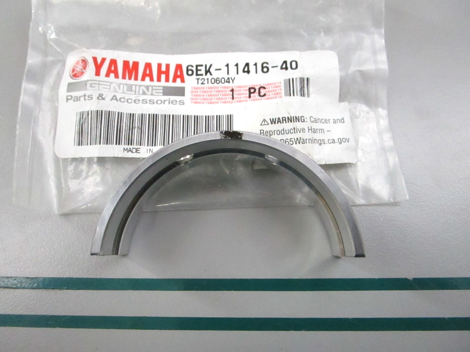 NEW OEM 6Ek-11416-40-00 Yamaha Crankshaft Plane Bearing 1 0810