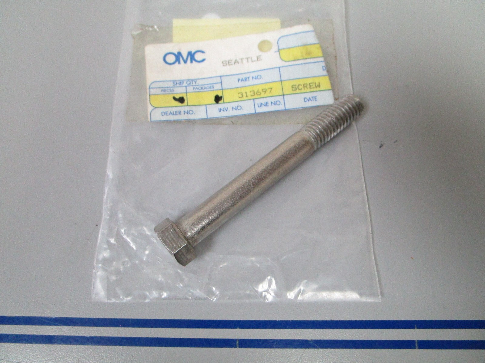*NEW OEM* 0810 OMC Johnson Evinrude Bolt 313697 0313697
