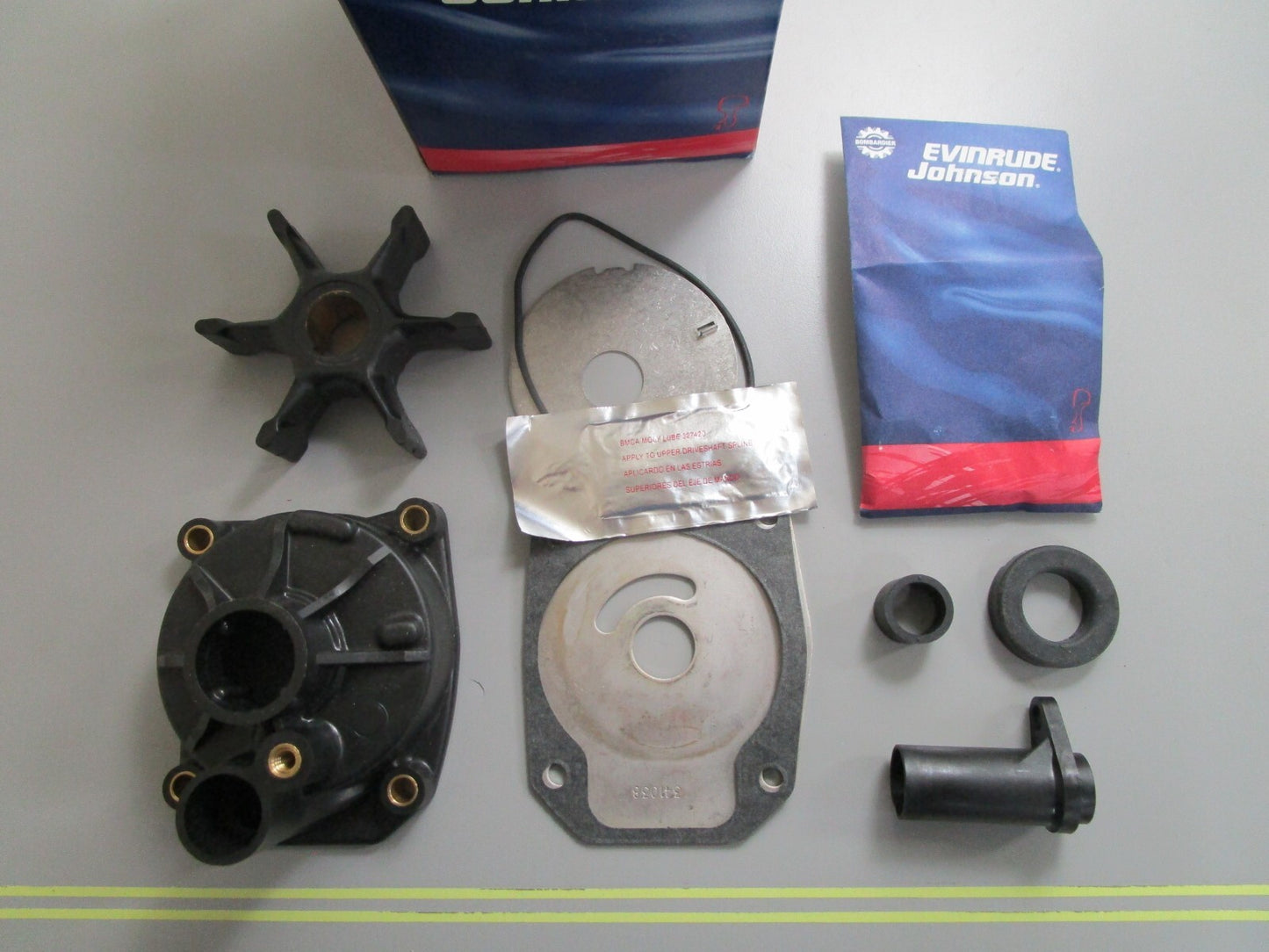*NEW OEM* 0820 OMC Johnson Evinrude Water Pump Kit Ay 438579 0438579