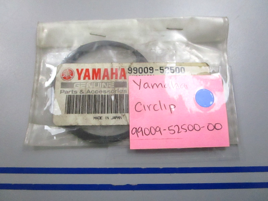 NEW OEM 99009-52500-00 Yamaha Circlip 0810