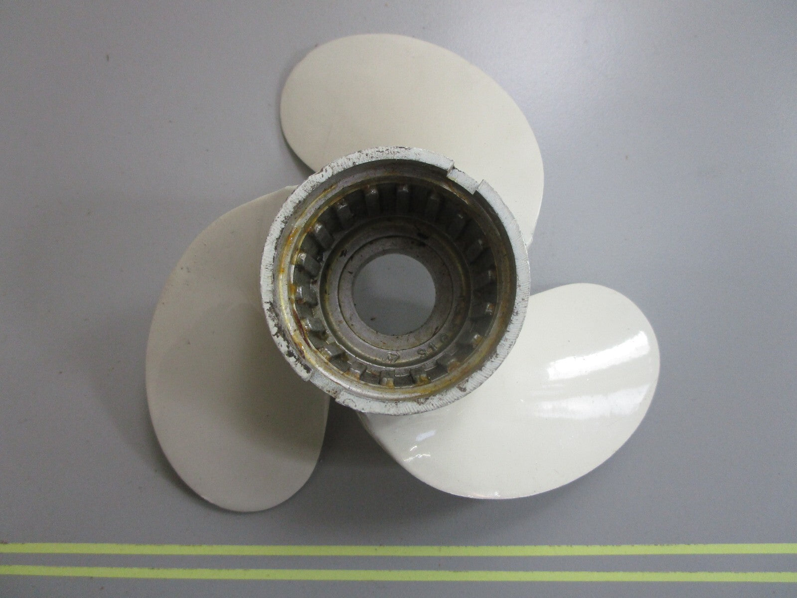 *NEW OEM* 0820 OMC Johnson Evinrude 8×4½ Propeller 310208 0310208