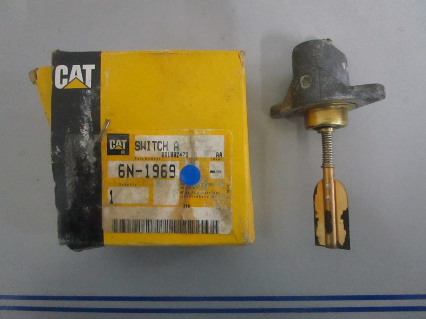 NEW OEM 6N-1969 CAT Switch A 0820