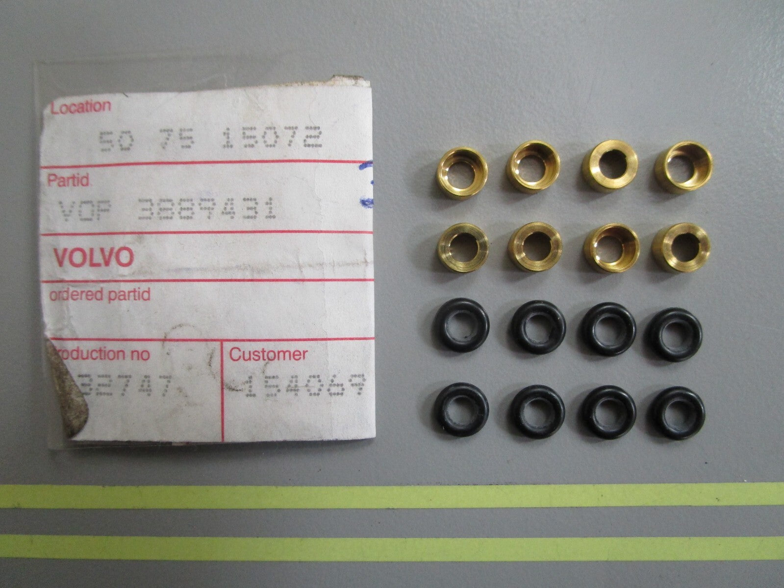 *NEW OEM* 0820 Volvo Penta Service Kit 3889431