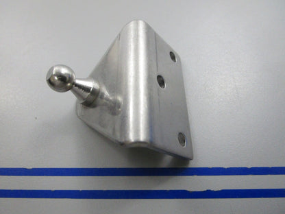 NEW 321582-1 Sea-Dog 90 Degree Wide Gas Lift Mount 0810