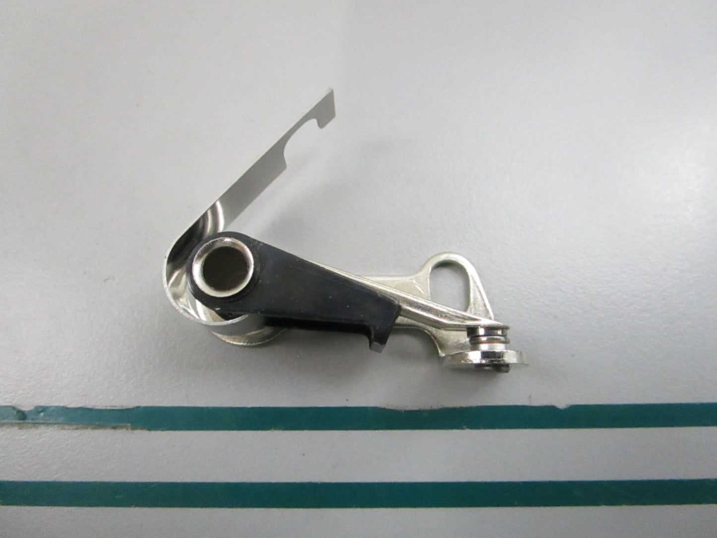 NEW OEM 855846 Volvo Penta Contact Point 0810