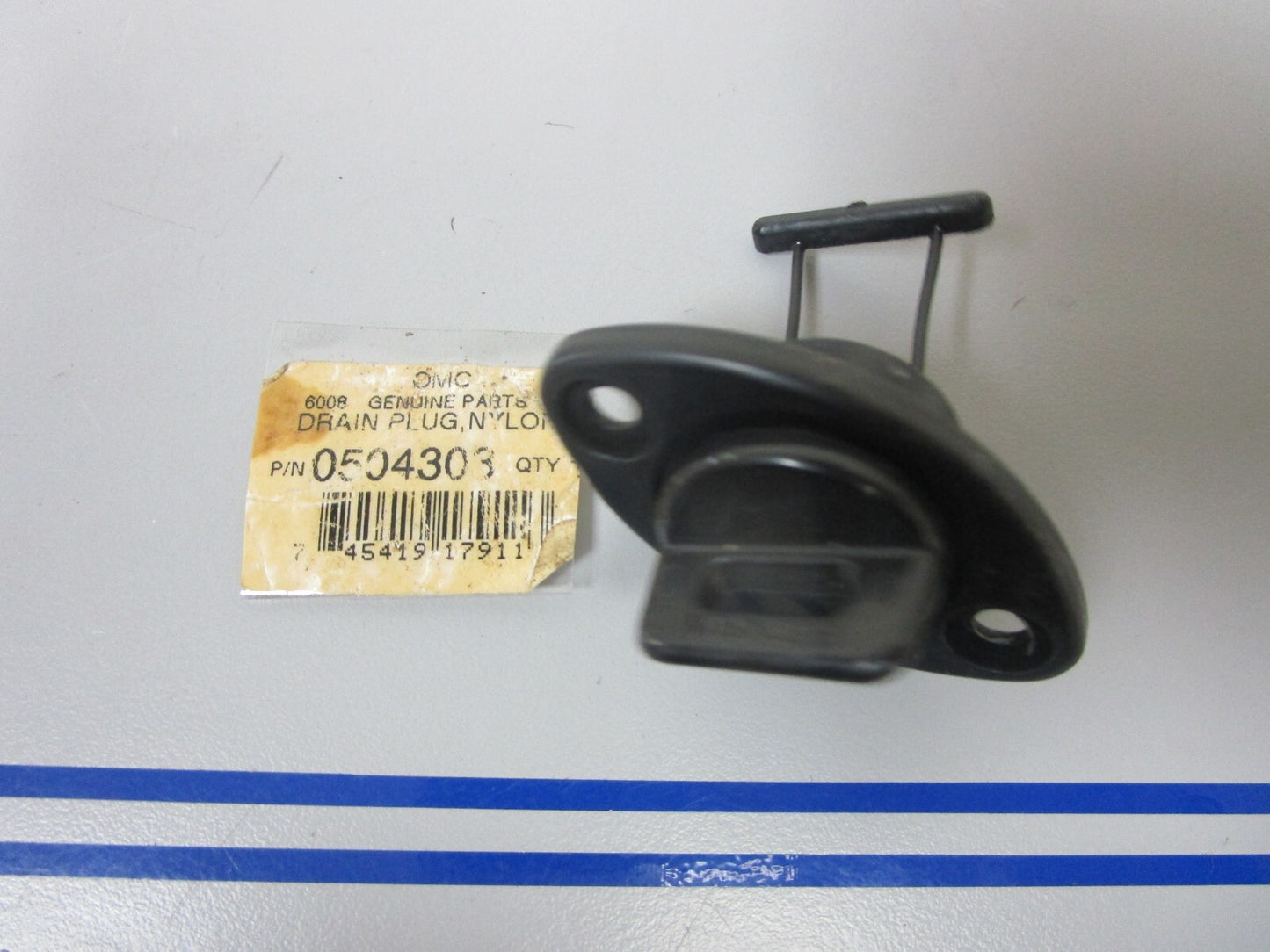 *NEW OEM* 0810 OMC Johnson Evinrude Drain Plug 504303 0504303