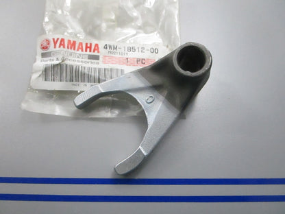 NEW OEM 4WM-18512-00-00 Yamaha Shift Fork 0810