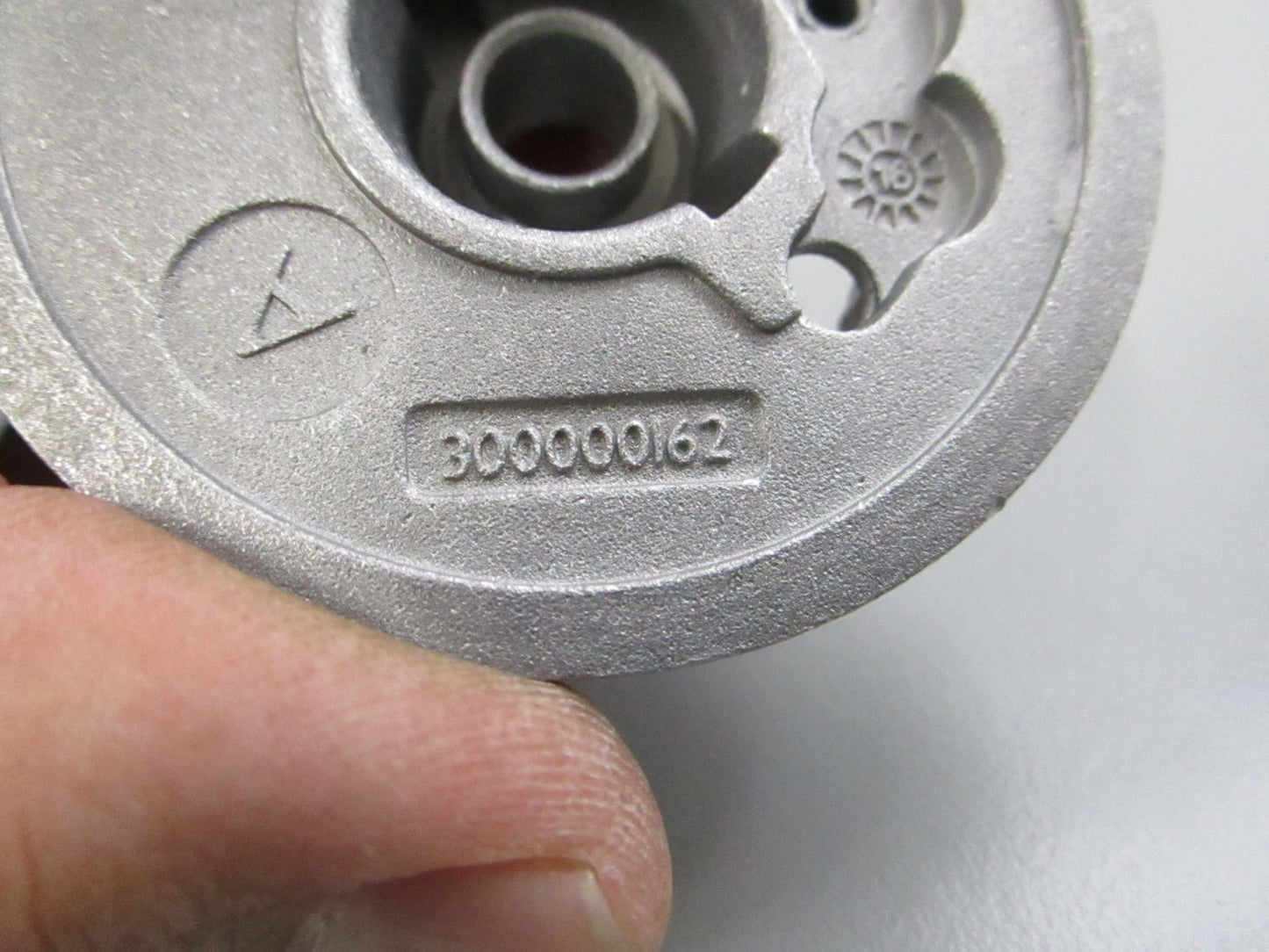 NEW OEM WPW10406243 Whirlpool Burner 0810