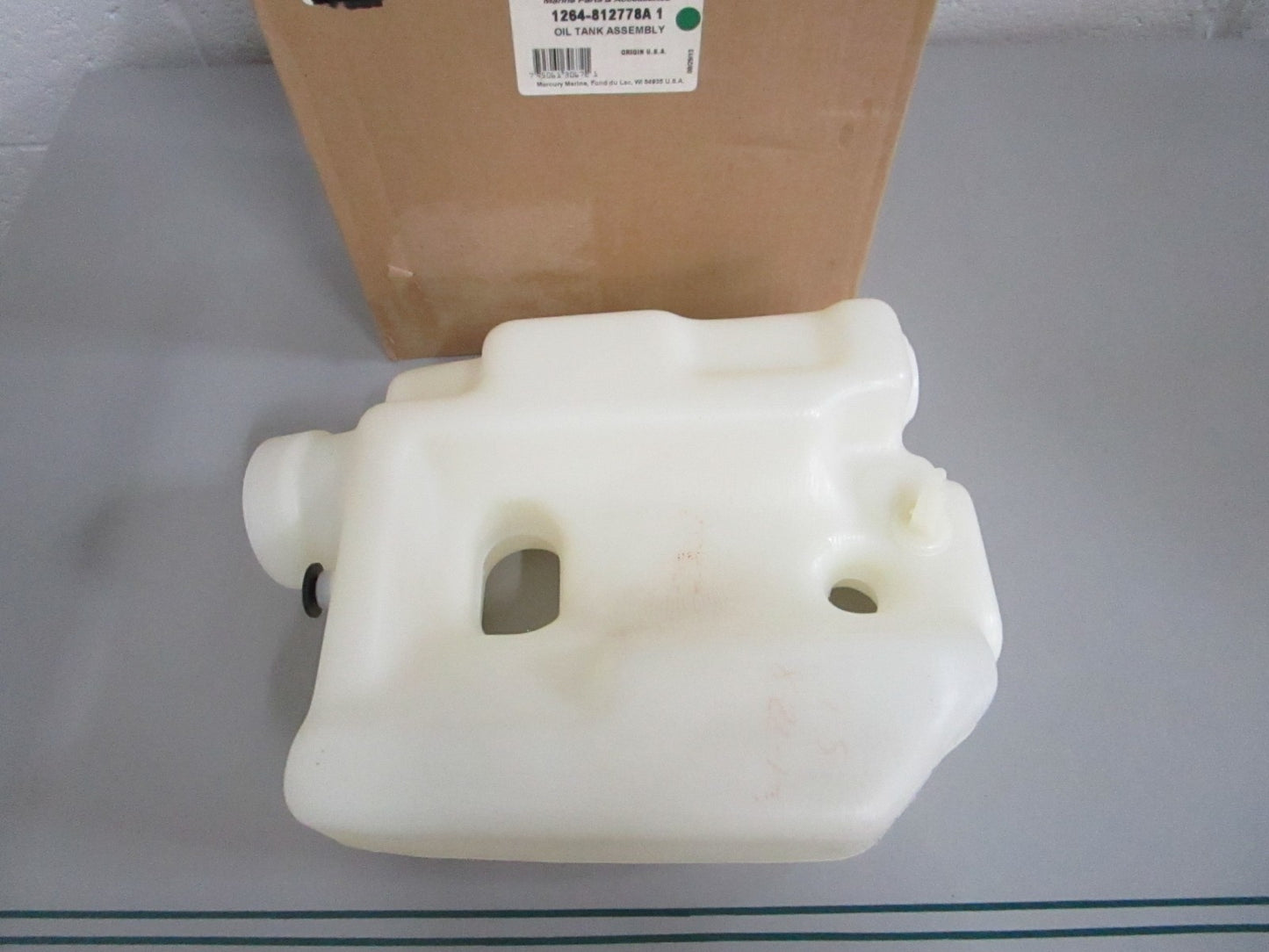 NEW OEM 1264-812778A1 Mercury Quicksilver Oil Tank Assy 0820
