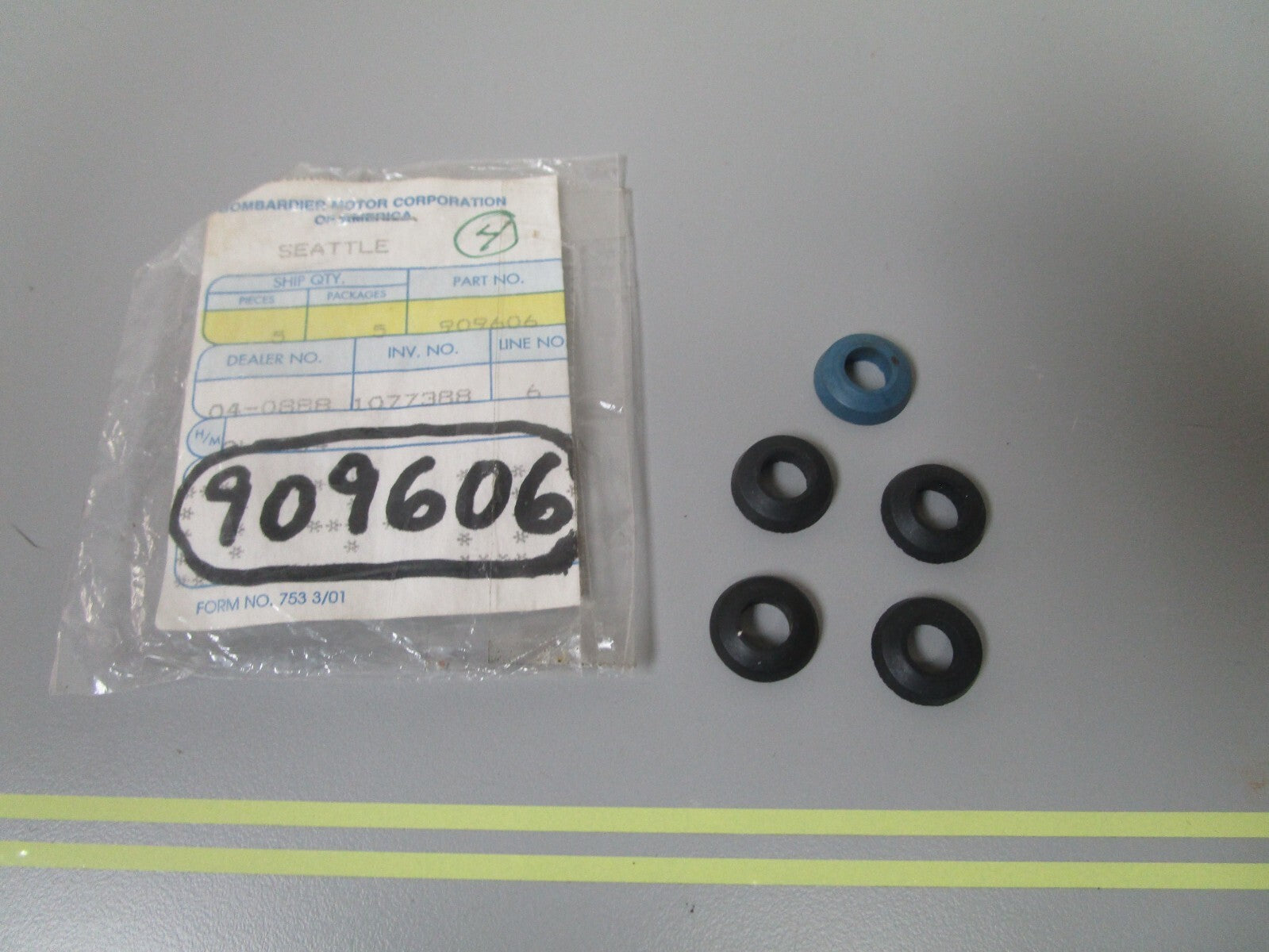 *NEW OEM* (LOT OF 5) 0810 OMC Johnson Evinrude Seal 909606 0909606