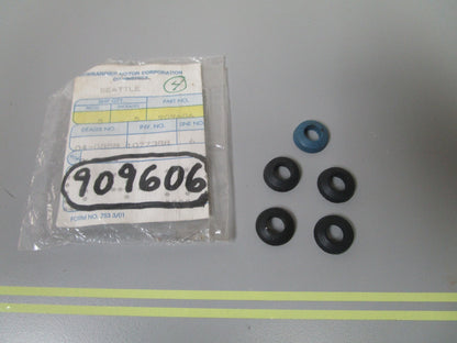 *NEW OEM* (LOT OF 5) 0810 OMC Johnson Evinrude Seal 909606 0909606