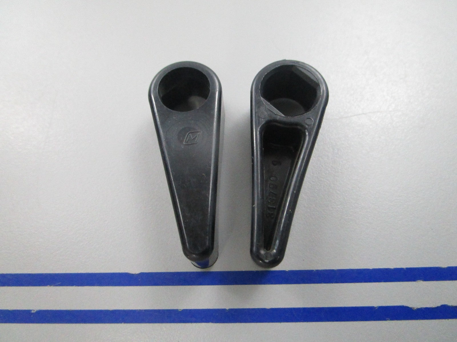 NEW OEM (LOT OF 2) 313790 0313790 OMC Johnson Evinrude Adjustment Lever 0810