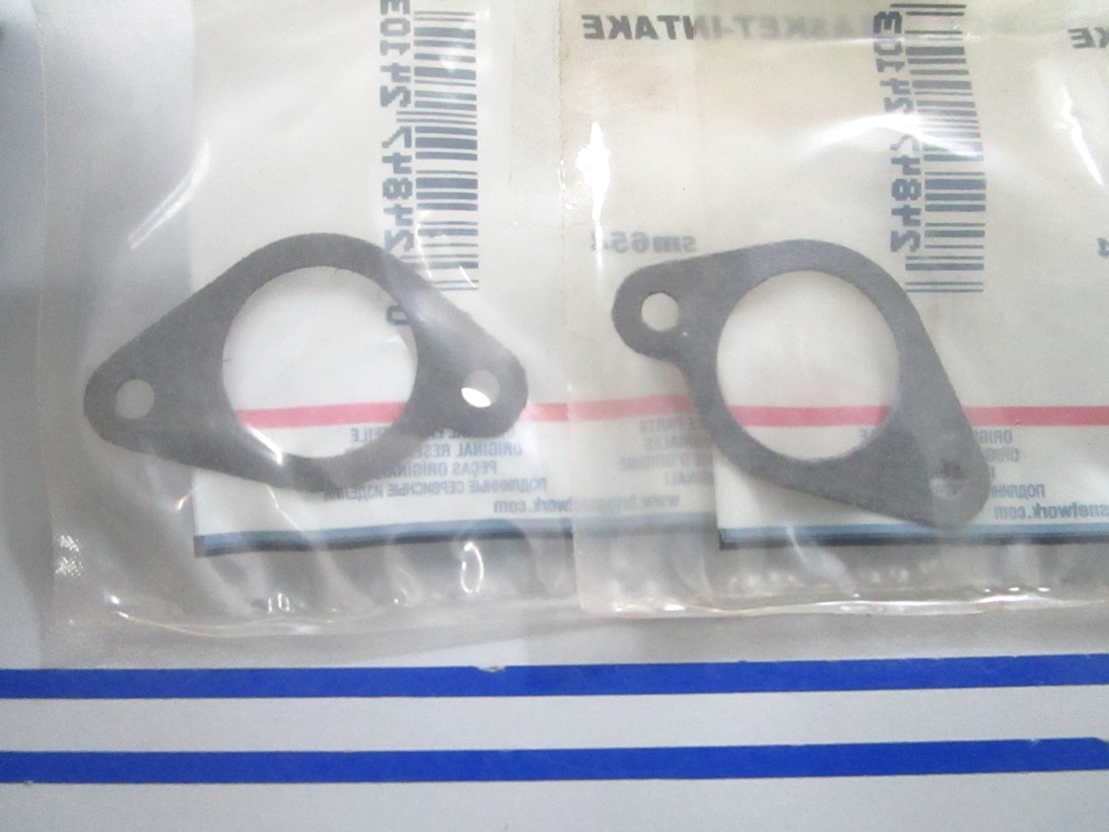 *NEW OEM* (LOT OF 2) 0810 Briggs & Stratton Intake Gasket 272199S