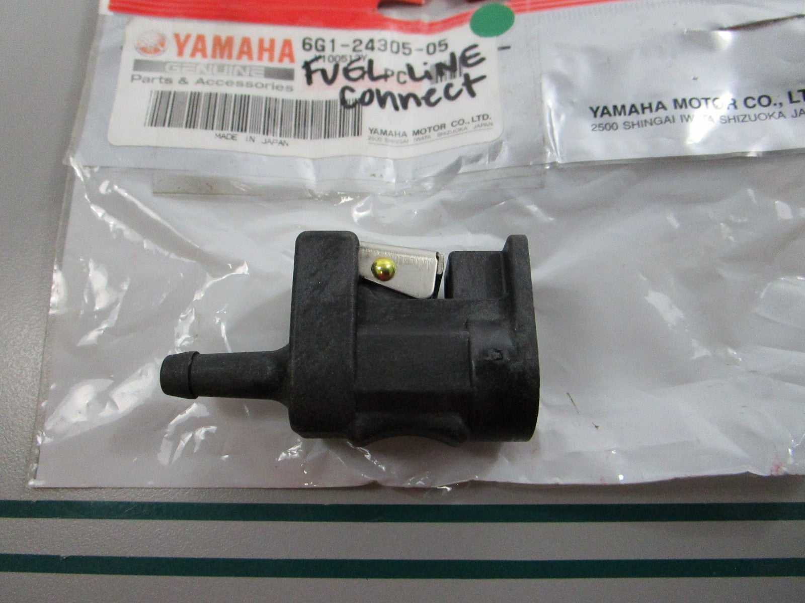 NEW OEM 6G1-24305-05-00 Yamaha Fuel Line Connect 0810