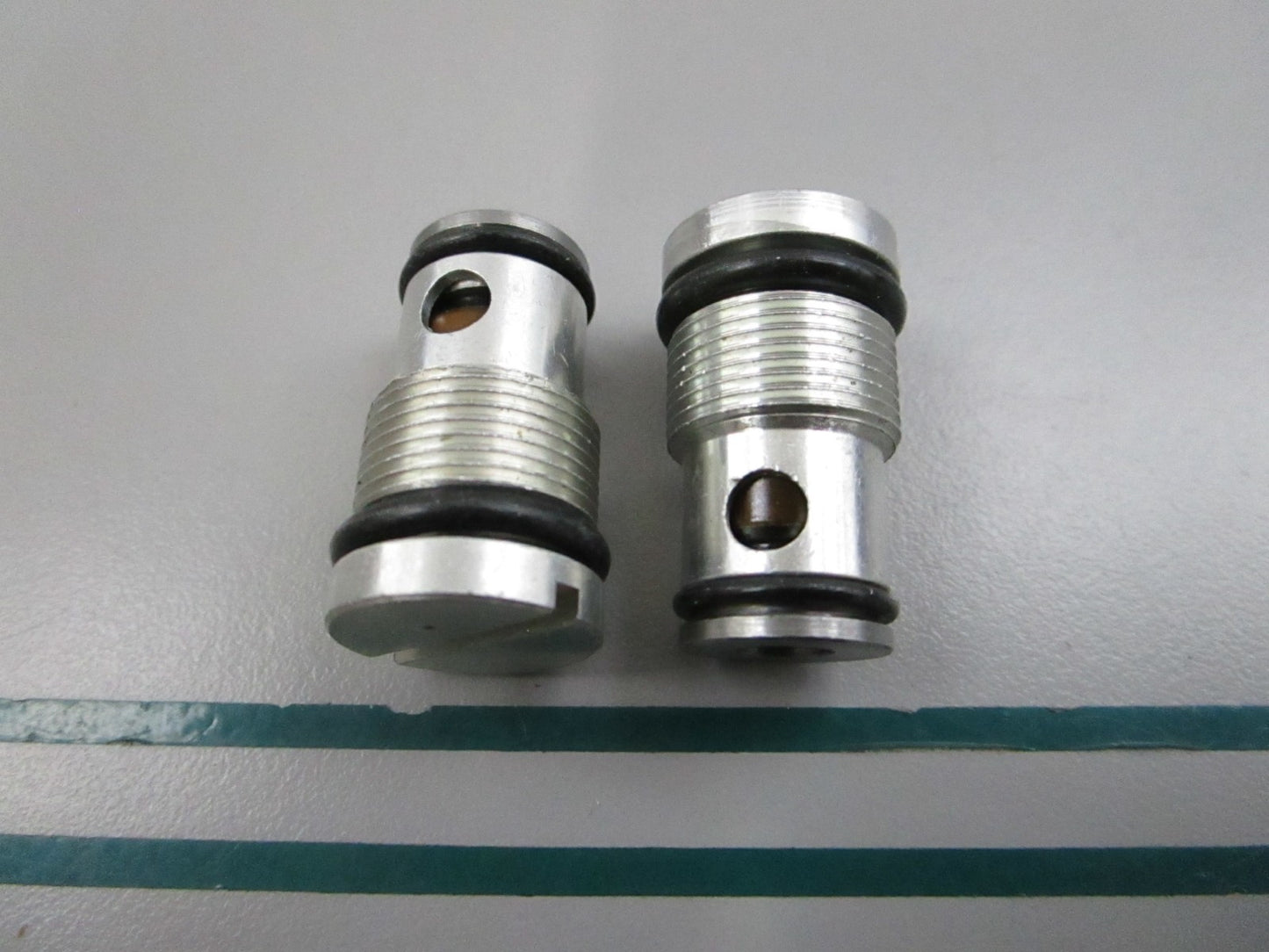 NEW OEM (LOT OF 2) 48530-87D02 Suzuki Valve Assembly 0810