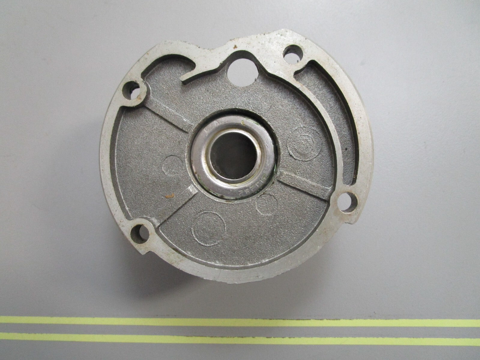 *NEW OEM* 0820 OMC Johnson Evinrude Housing Ay 382292 0382292