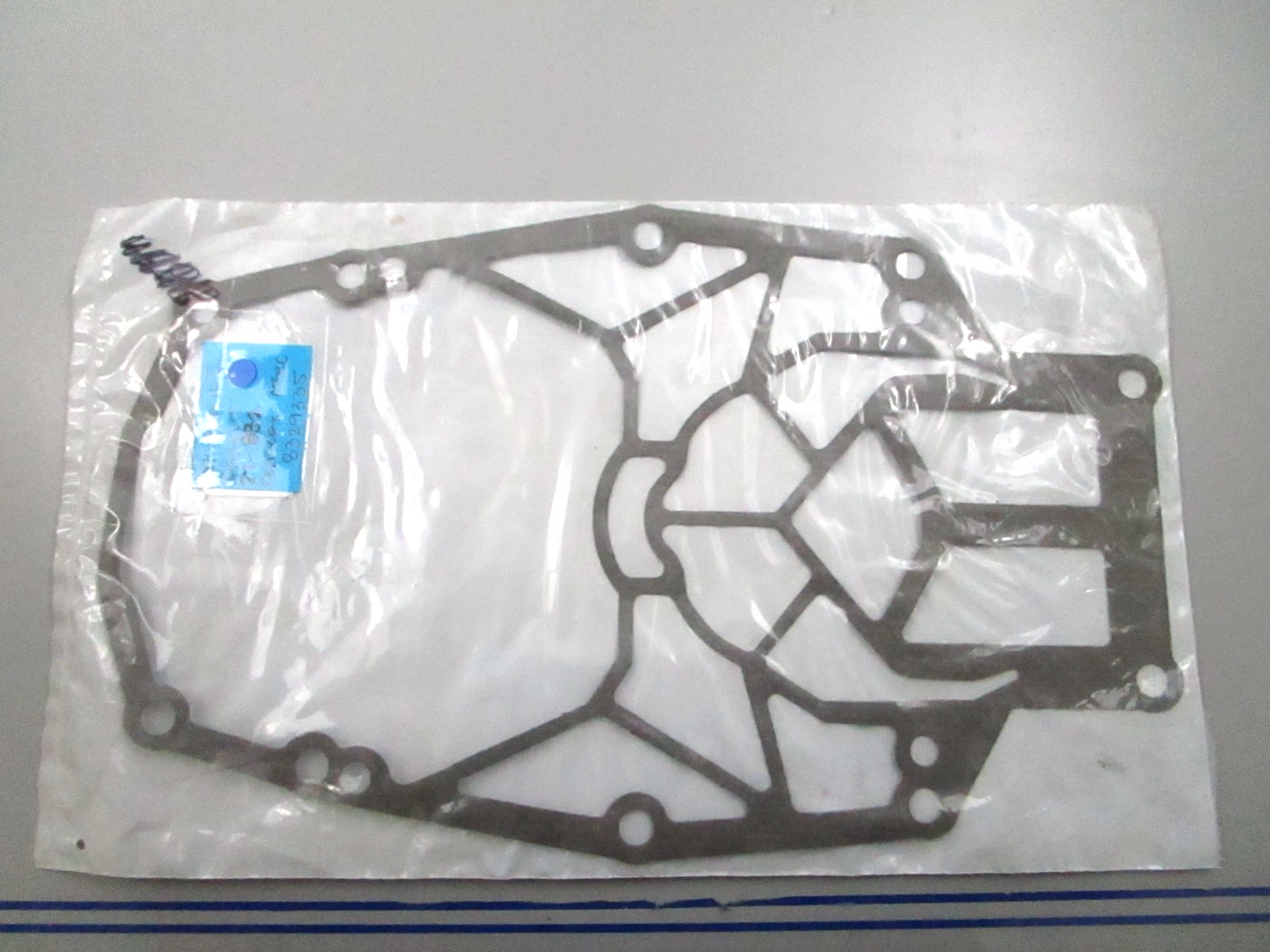 *NEW* 0720 Pro Marine Gasket 27-832 Replaces: Mercury 8329335