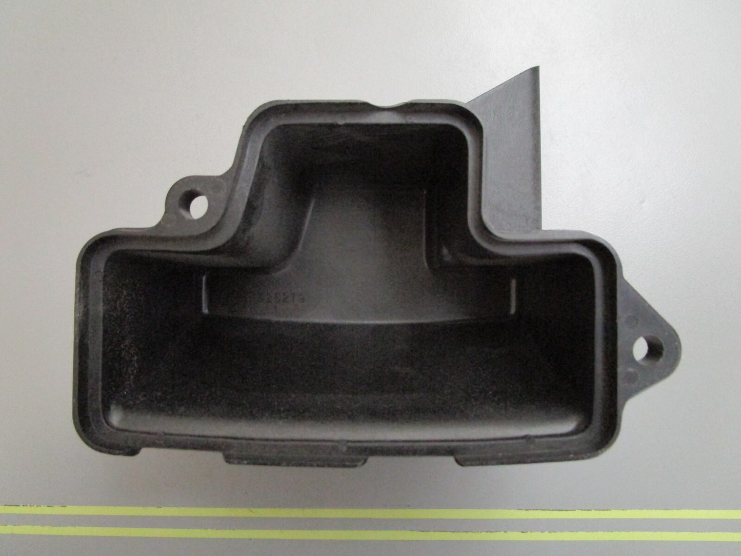 *NEW OEM* 0820 OMC Johnson Evinrude Air Silencer Cover 326279 0326279