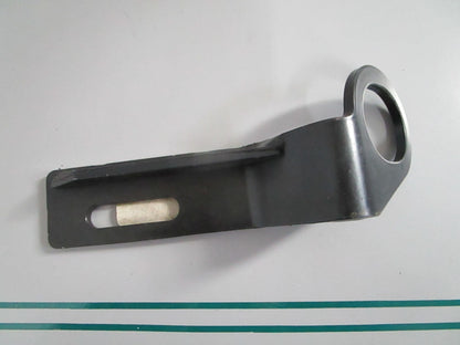 NEW OEM AMT673 CAT Bracket 0820