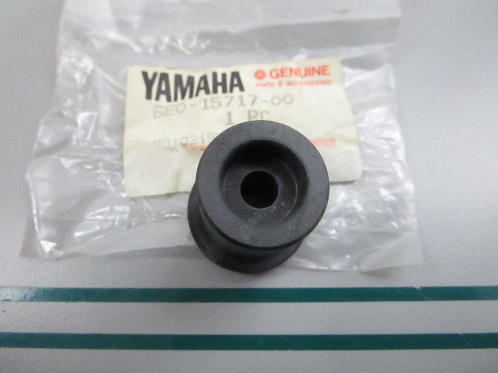 NEW OEM 6E0-15717-00-00 Yamaha Starter Shaft 0810