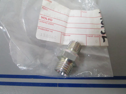 *NEW OEM* 0810 Volvo Penta Nipple 190132