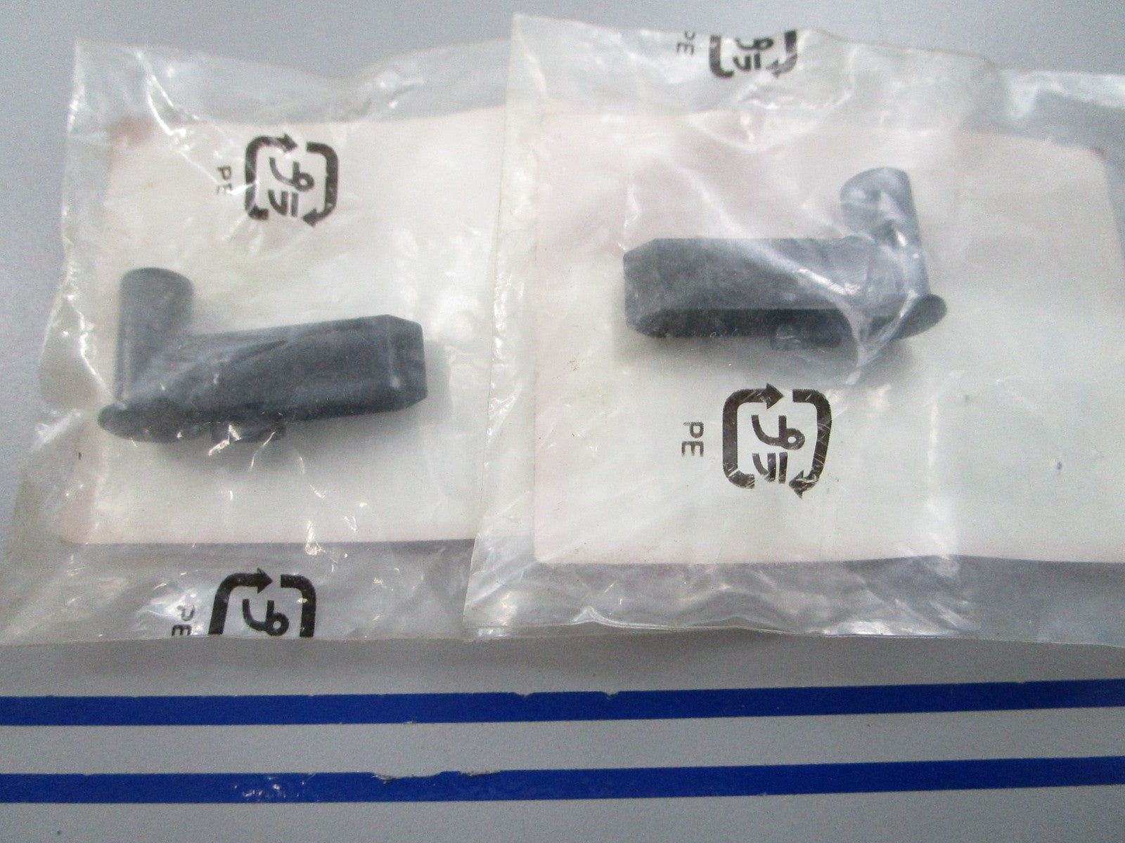 NEW OEM (LOT OF 2) Honda 28422-ZH8-013 Ratchet 0810