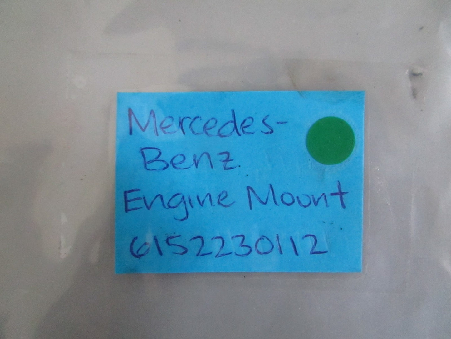 NEW OEM 6152230112 Mercedes-Benz Engine Mount 0820