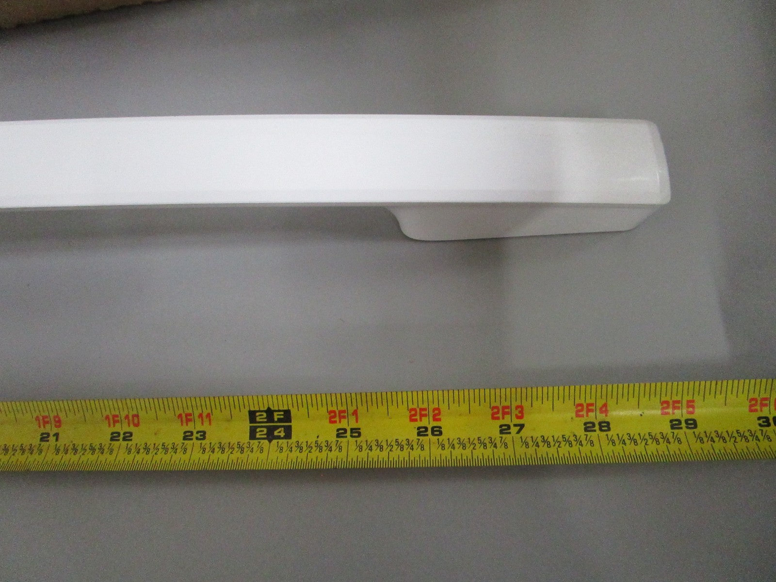 Whirlpool NEW OEM Range Oven Door Vent Trim W10817433 White NOS Part 0820