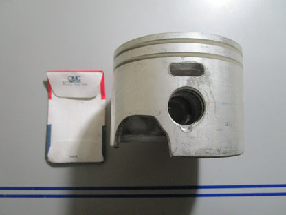 *NEW OEM* 0810 OMC Johnson Evinrude Piston 439519 0439519 *Missing Rings*