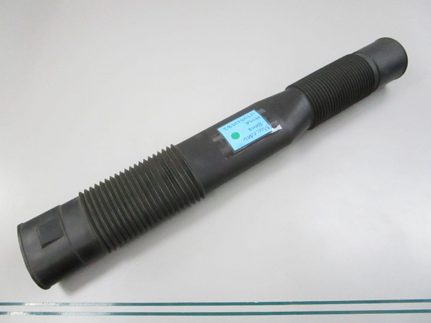 NEW OEM 1170941982 Mercedes-Benz Hose 0810