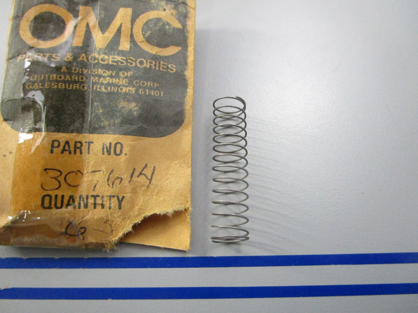 NEW OEM 307614 0307614 OMC Johnson Evinrude Spring 0810