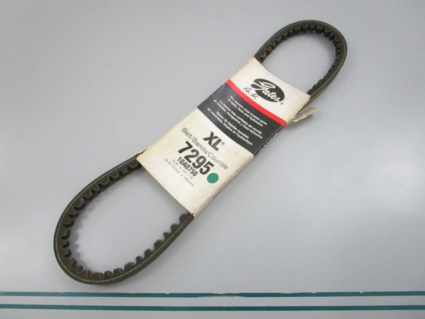 Gates 7295 Automotive XL V-Belt Notched 29.5in EPDM Accessory Drive NEW 0810