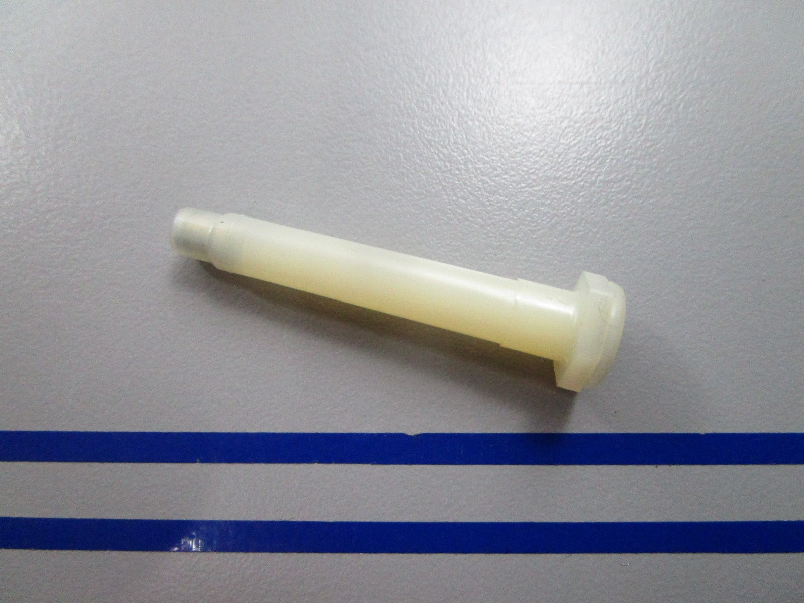 NEW OEM 497413S Briggs & Stratton Pick Up Tube 0810