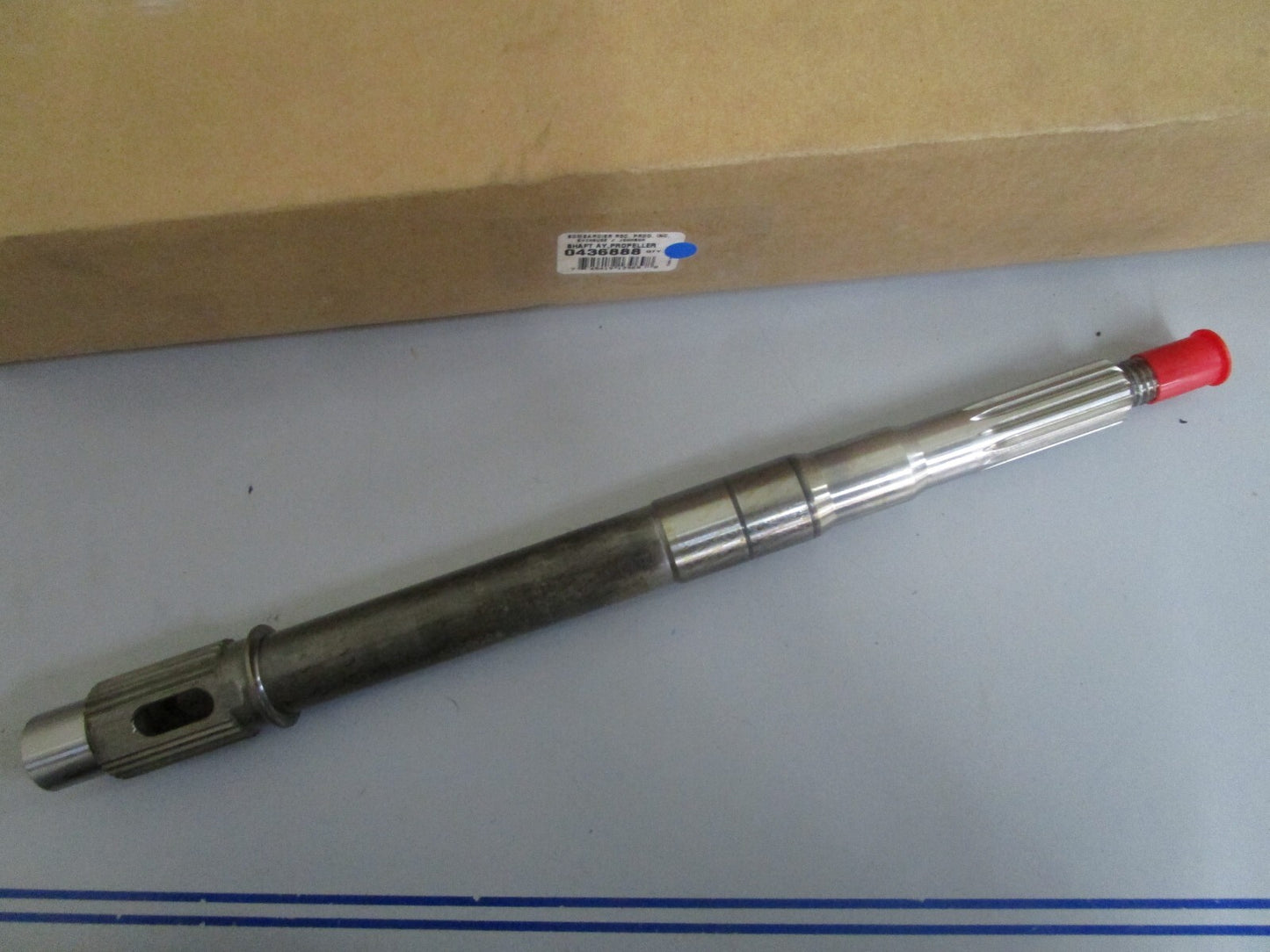 *NEW OEM* 0820 OMC Johnson Evinrude Propeller Shaft Ay 436888 0436888