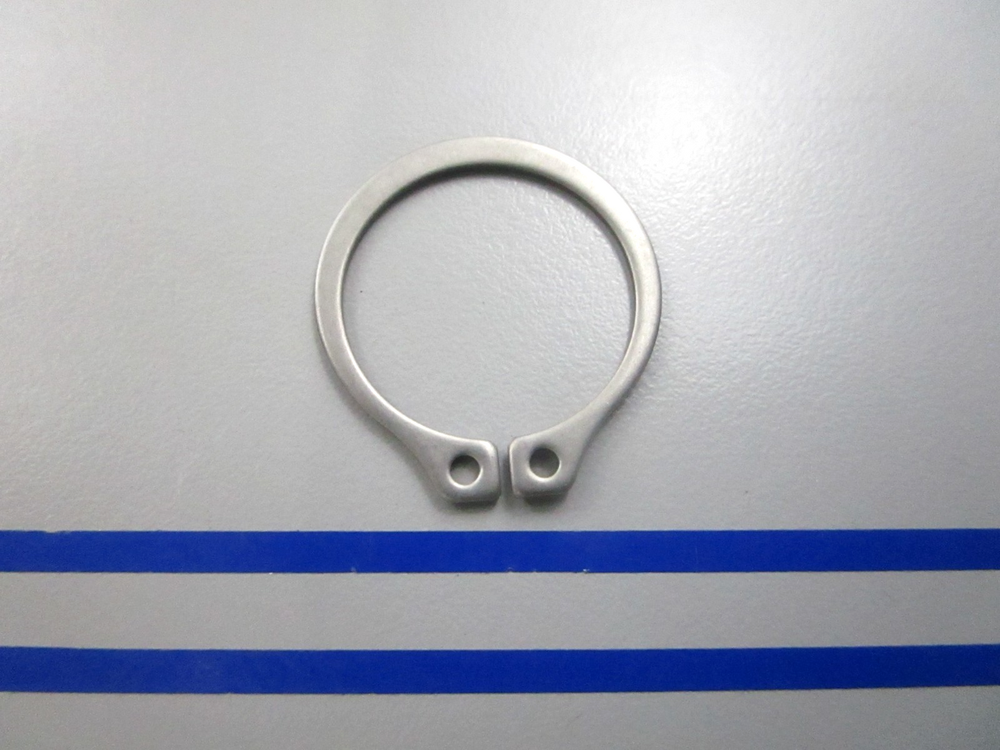 NEW OEM 308633 0308633 OMC Johnson Evinrude Retaining Ring 0810