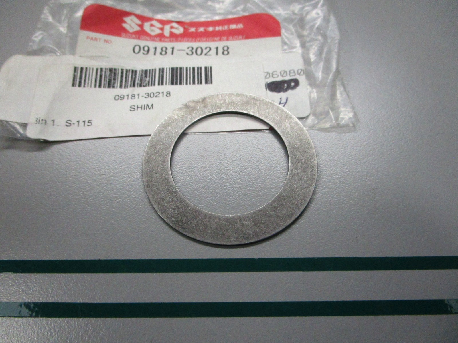 NEW OEM 09181-30218 Suzuki (T:0.8mm ) Shim 0810